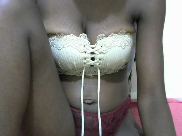 Ebonyslim live cam on BongaCams