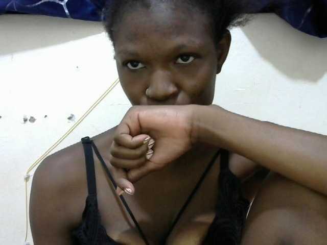 Ebonyslim live cam on BongaCams