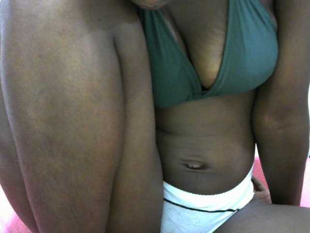 Ebonyslim, en vivo ahora en BongaCams