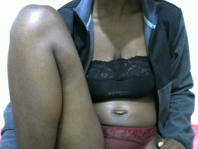 Ebonyslim live cam on BongaCams