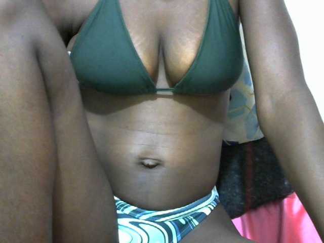 Ebonyslim live cam on BongaCams