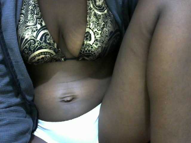 Ebonyslim, live now on BongaCams