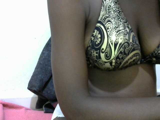 Ebonyslim, en directo ahora en BongaCams