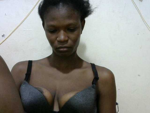 Ebonyslim live cam on BongaCams