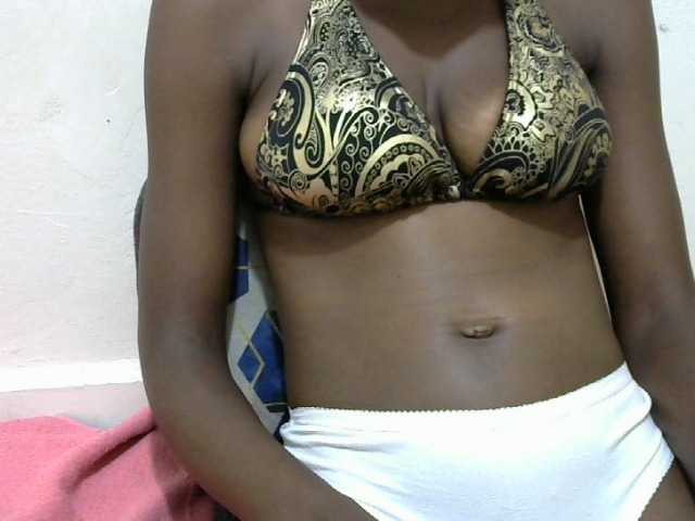 Ebonyslim live cam on BongaCams