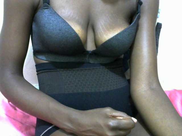 Ebonyslim live cam on BongaCams