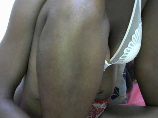 Ebonyslim live cam preview