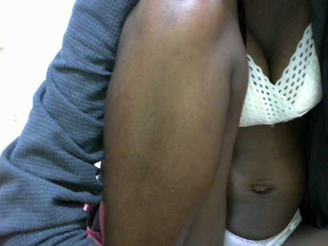 Ebonyslim live cam on BongaCams