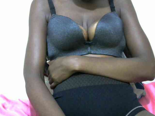 Ebonyslim webcam
