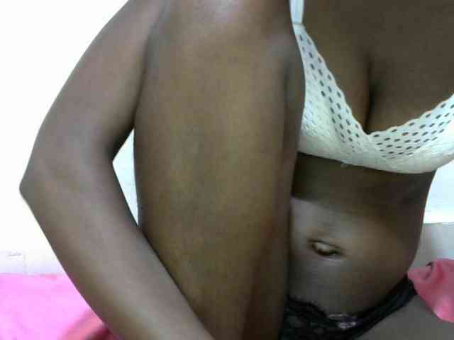 Ebonyslim webcam