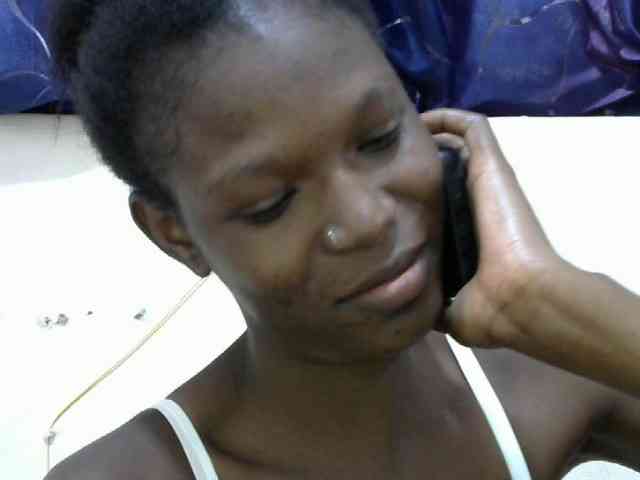 Ebonyslim webcam
