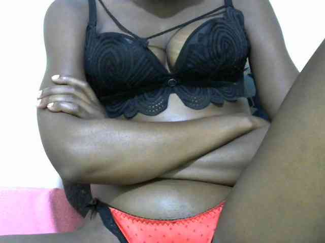 Ebonyslim webcam