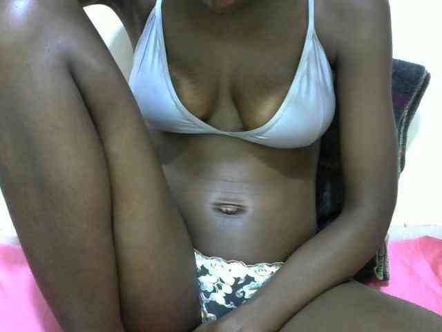 Ebonyslim webcam