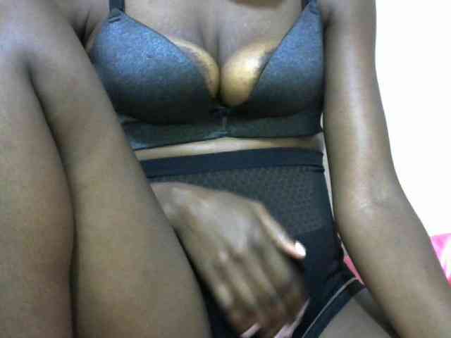 Ebonyslim webcam