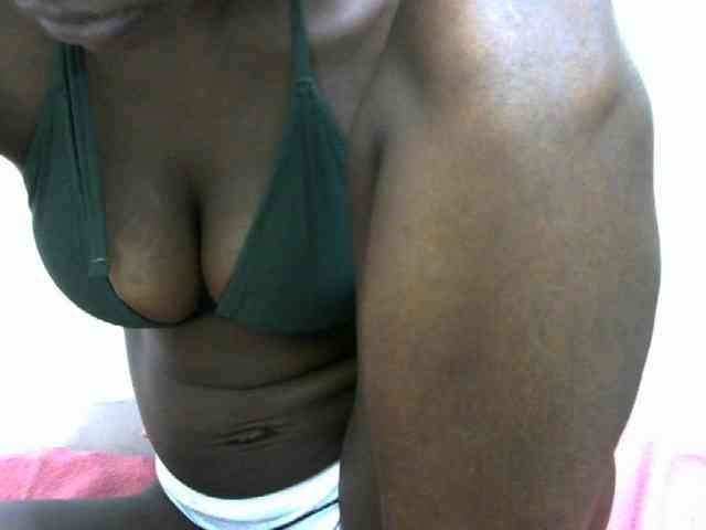 Ebonyslim webcam