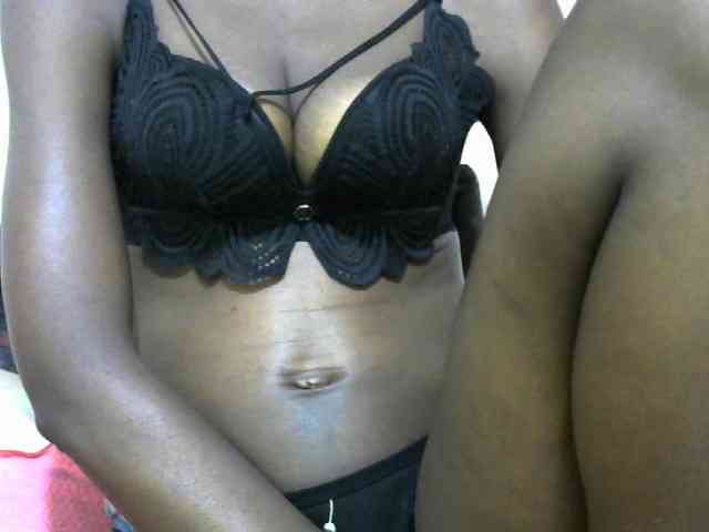 Ebonyslim webcam