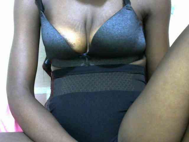 Ebonyslim webcam