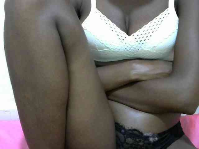 Ebonyslim webcam