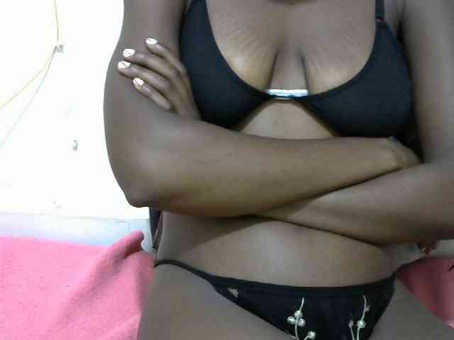 Ebonyslim webcam