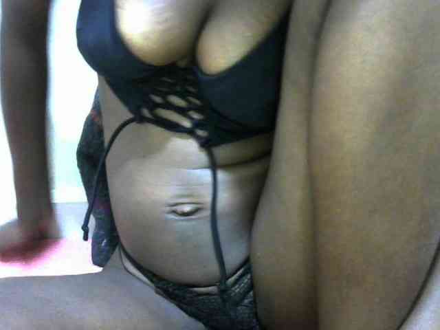 Ebonyslim webcam