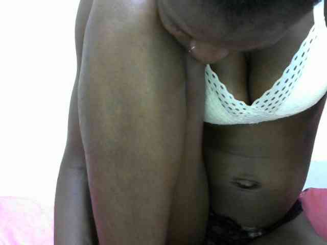 Ebonyslim webcam