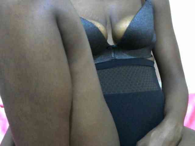 Ebonyslim webcam
