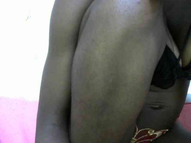 Ebonyslim webcam