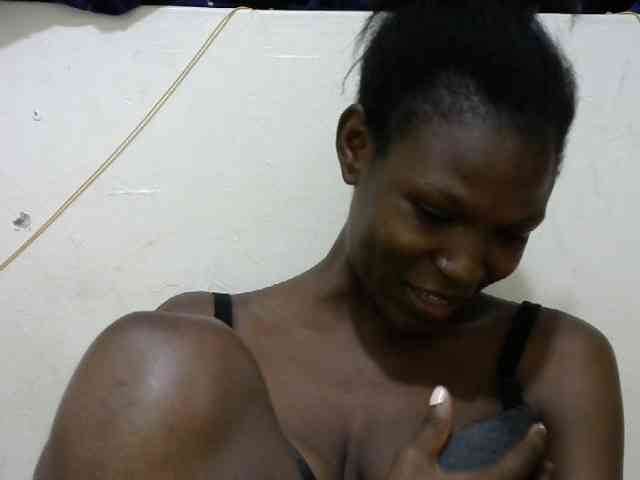 Ebonyslim webcam