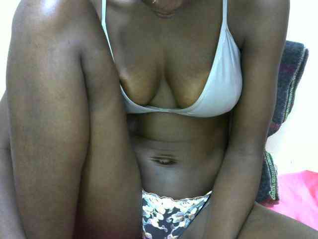 Ebonyslim webcam