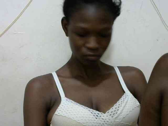 Ebonyslim webcam
