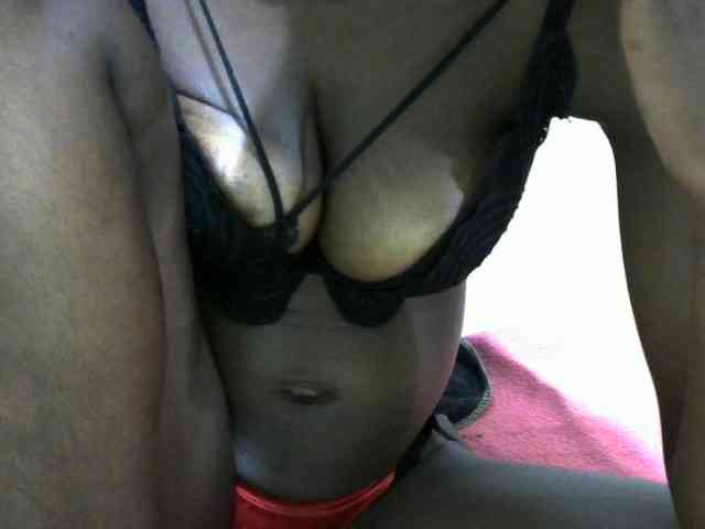 Ebonyslim webcam