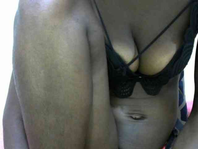 Ebonyslim webcam