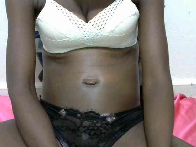 Ebonyslim webcam