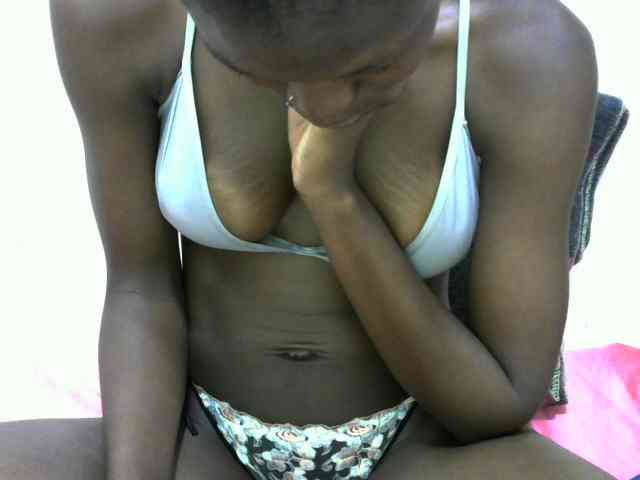 Ebonyslim webcam