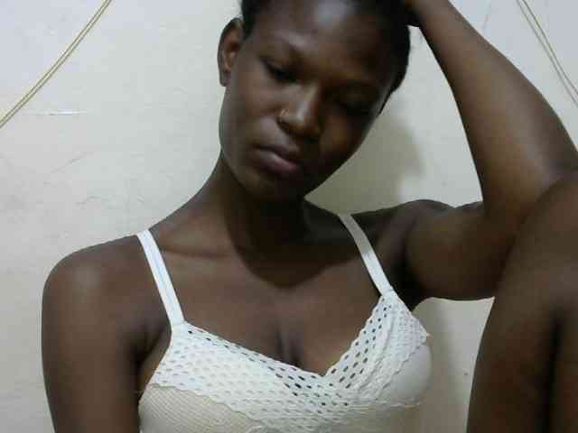 Ebonyslim webcam