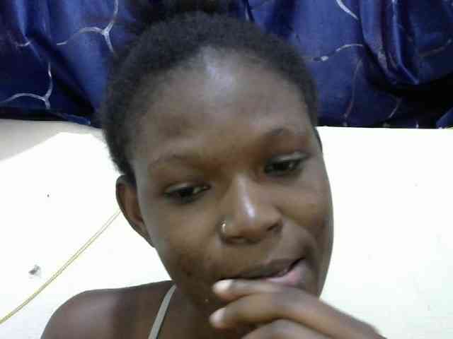 Ebonyslim webcam