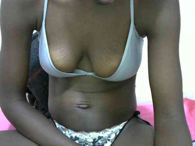 Ebonyslim webcam