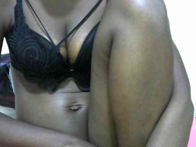 Ebonyslim webcam