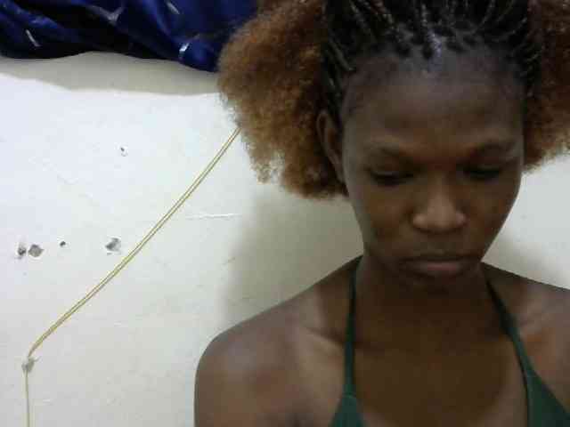 Model: Ebonyslim