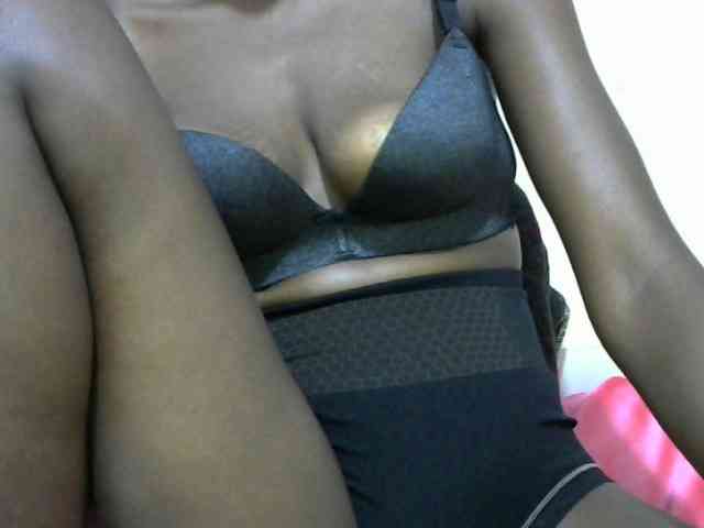 Ebonyslim webcam