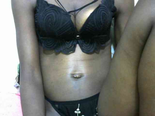 Ebonyslim webcam