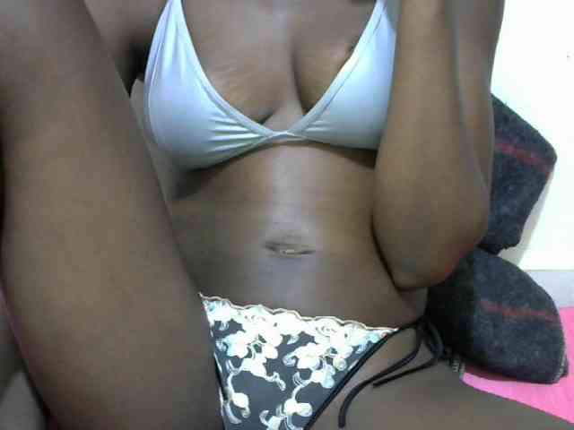 Ebonyslim webcam