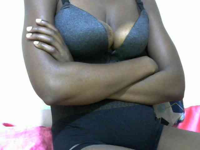 Ebonyslim webcam