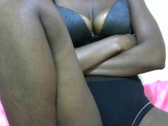 Ebonyslim webcam