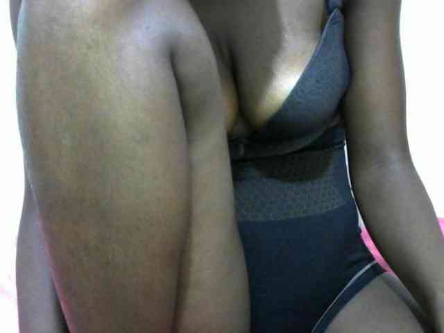 Ebonyslim webcam