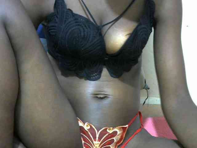 Ebonyslim webcam