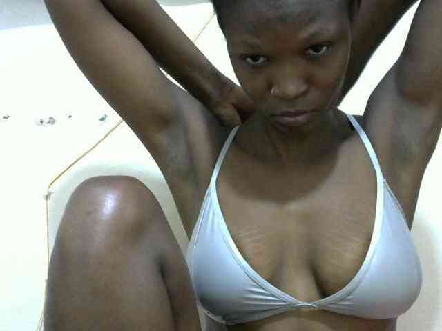 Ebonyslim webcam