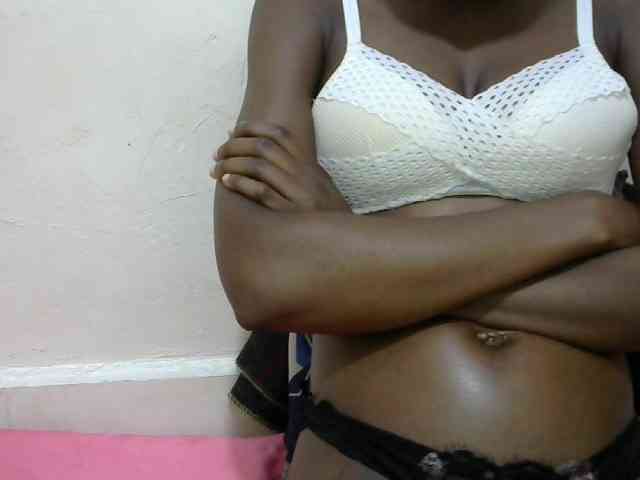 Ebonyslim webcam