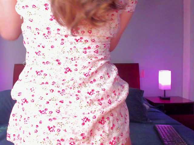 Saramiranda live webcam show