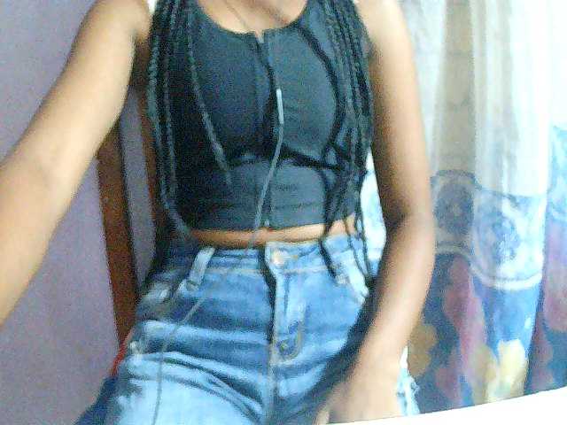 Cathalia3105 live cam on BongaCams